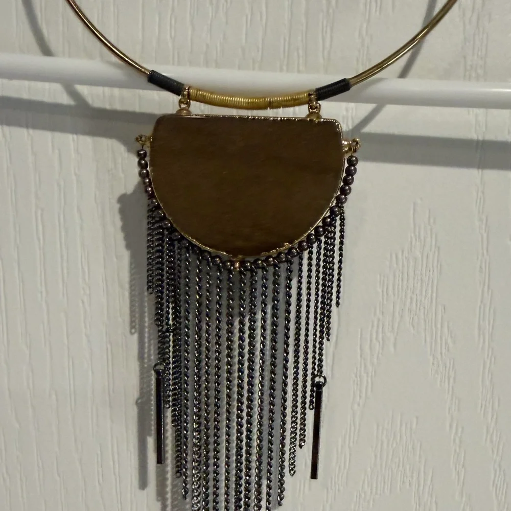 Elegant Gold and Black Fringe Necklace - Picture 3 of 5